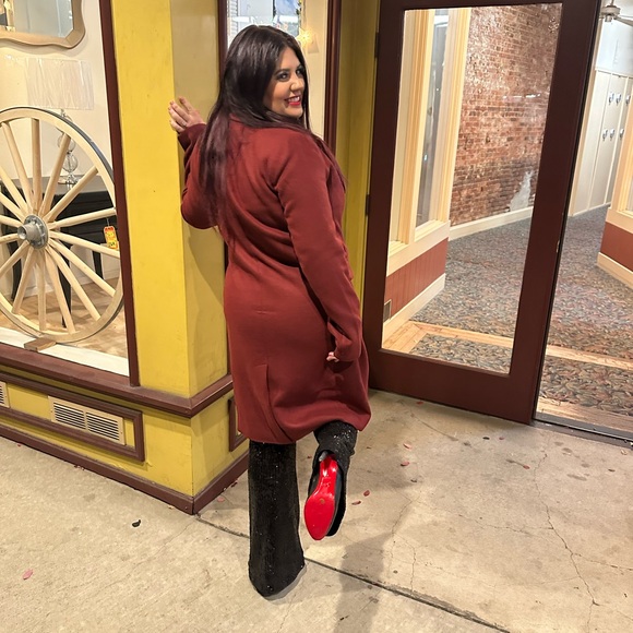 Meet your Posher, Candice - Picture 4 of 5